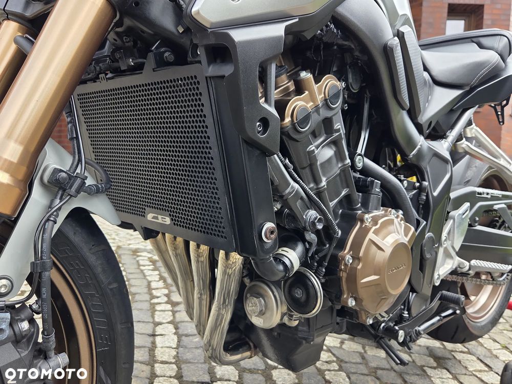 Honda CB - 28