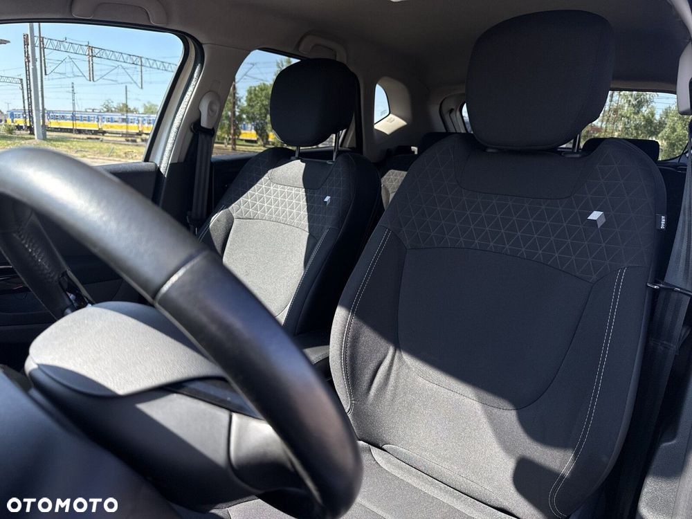 Renault Captur - 12