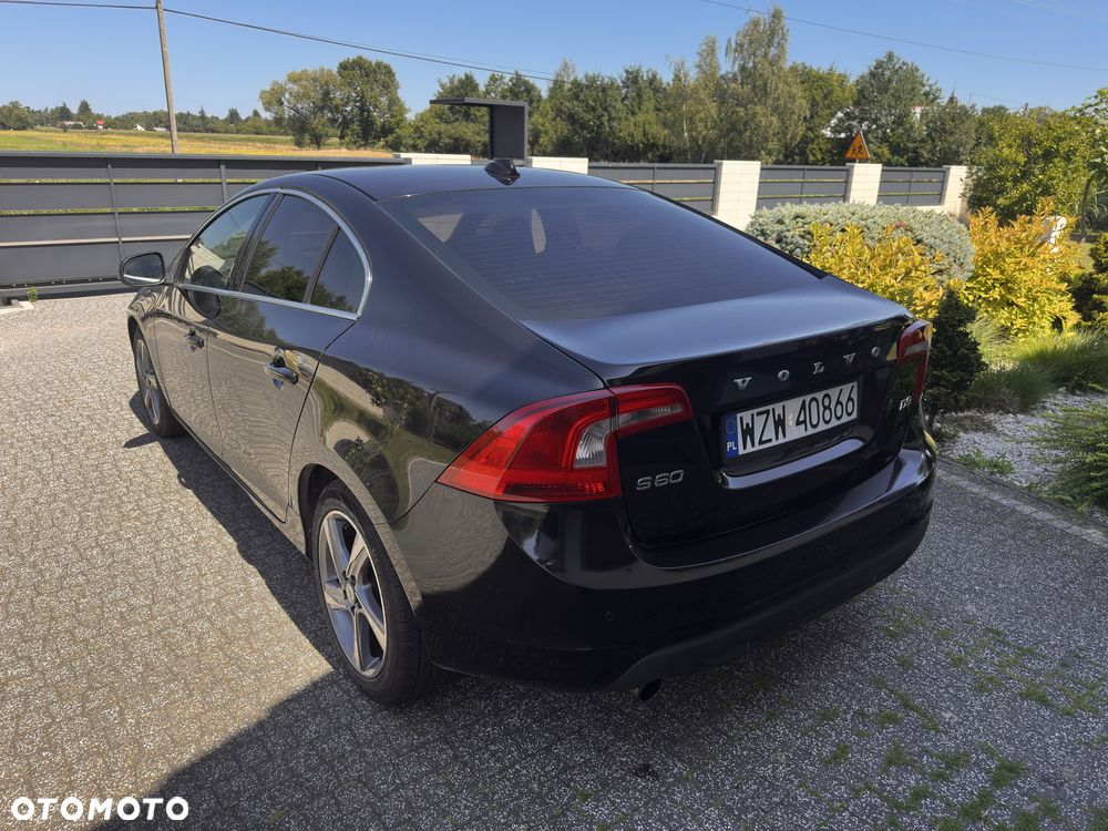 Volvo S60 - 4