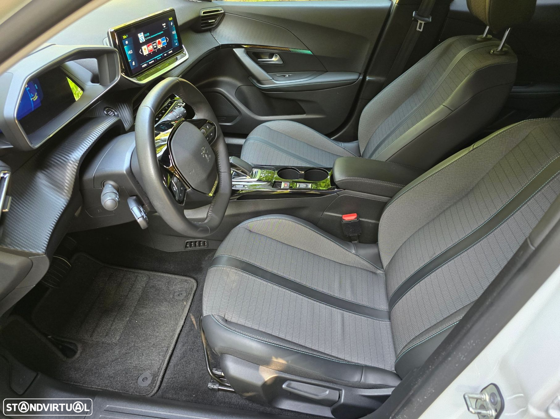 Peugeot e-2008 50 kWh Allure - 24