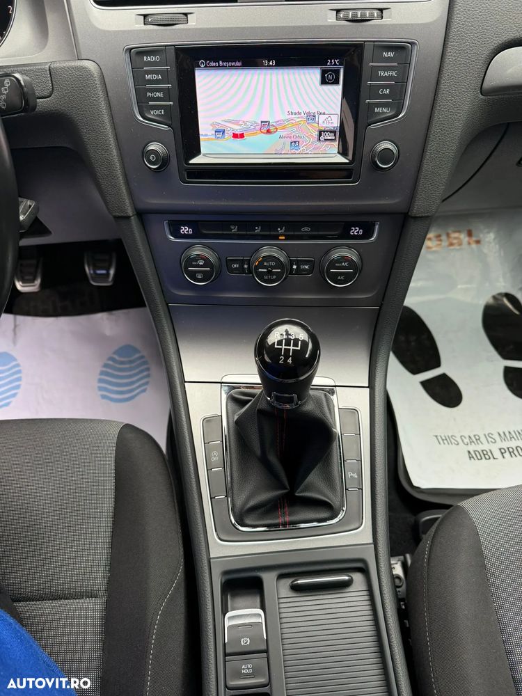 Volkswagen Golf 1.6 TDI DPF Comfortline - 13