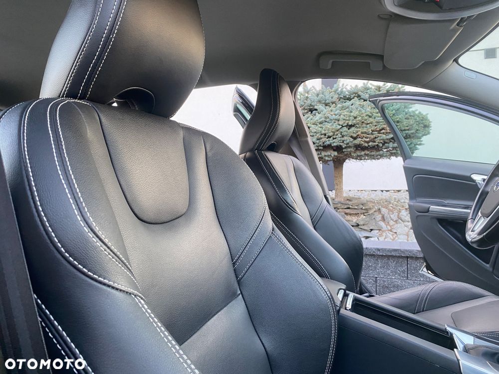 Volvo V60 D3 Drive-E Summum - 15
