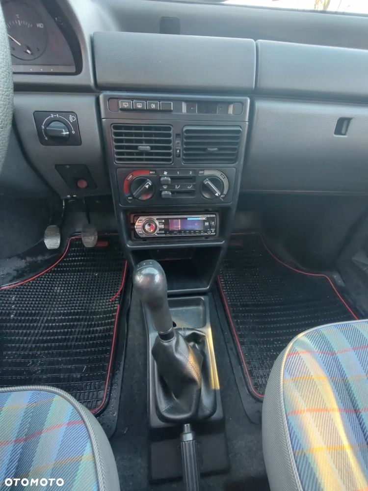 Fiat Uno 1.0 Fire - 11