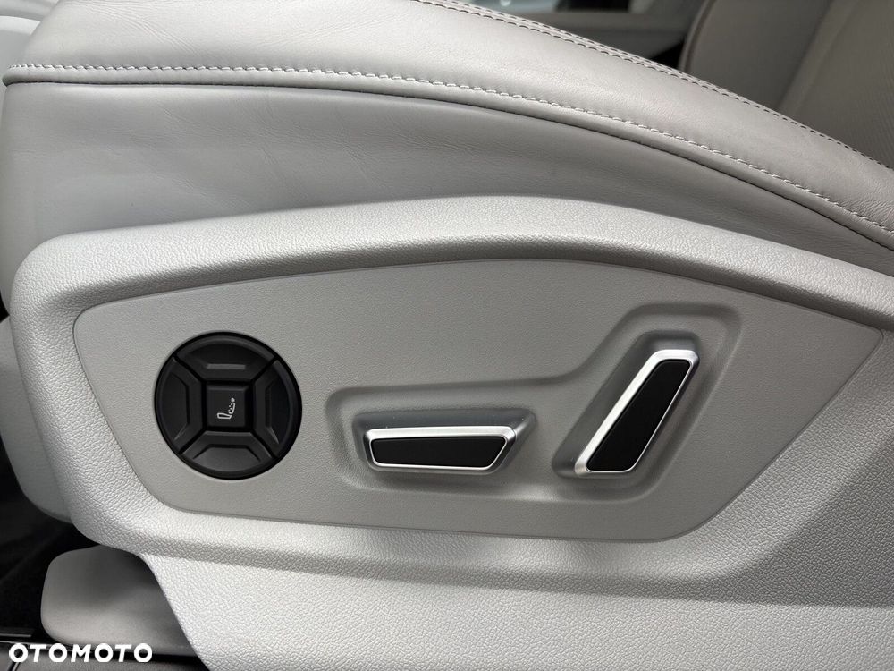 Audi Q7 TFSI e PHEV 290 kW Quattro Tiptr - 22