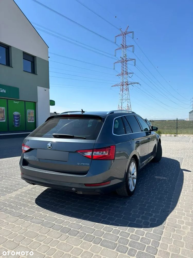 Skoda Superb 2.0 TDI Ambition - 5