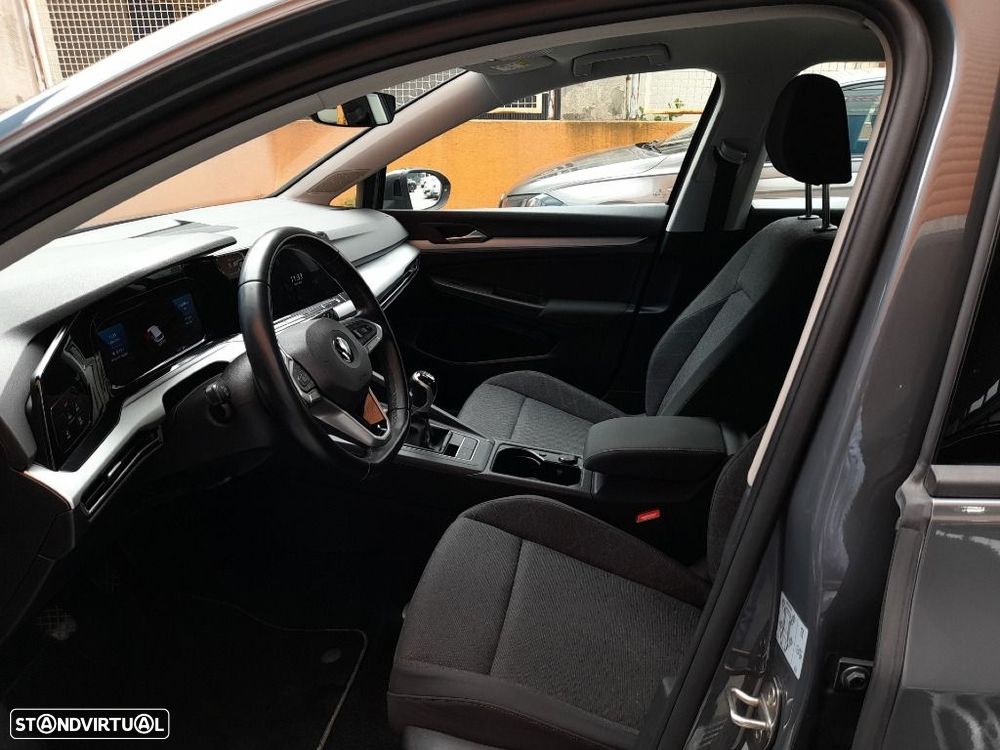 VW Golf Variant 2.0 TDi Conceptline - 15