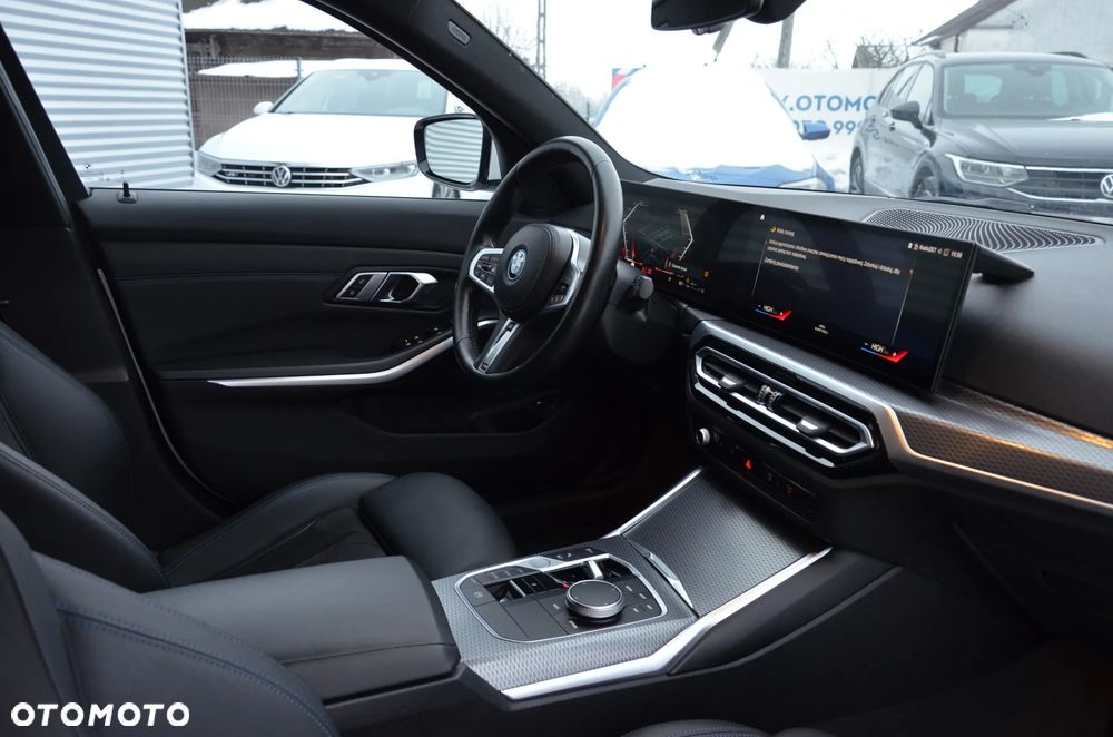 BMW Seria 3 330e xDrive M Sport sport - 21