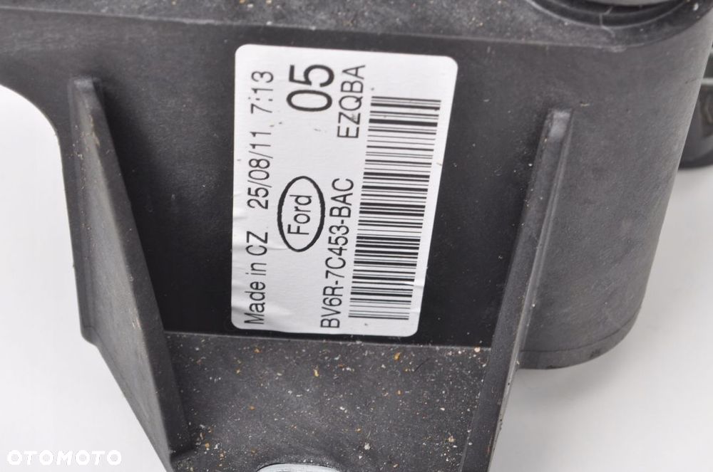 FORD FOCUS MK3 1.6 Ti LEWAREK WYBIERAK BIEGÓW - 4