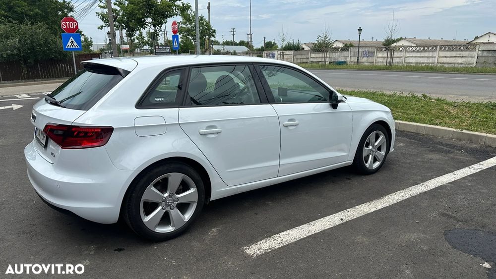 Audi A3 Sportback 1.2 TFSI Stronic Ambition - 9