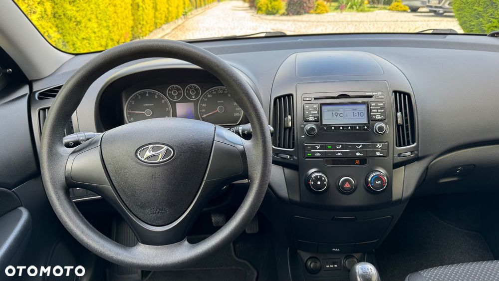 Hyundai i30 1.4 Intro Edition - 27