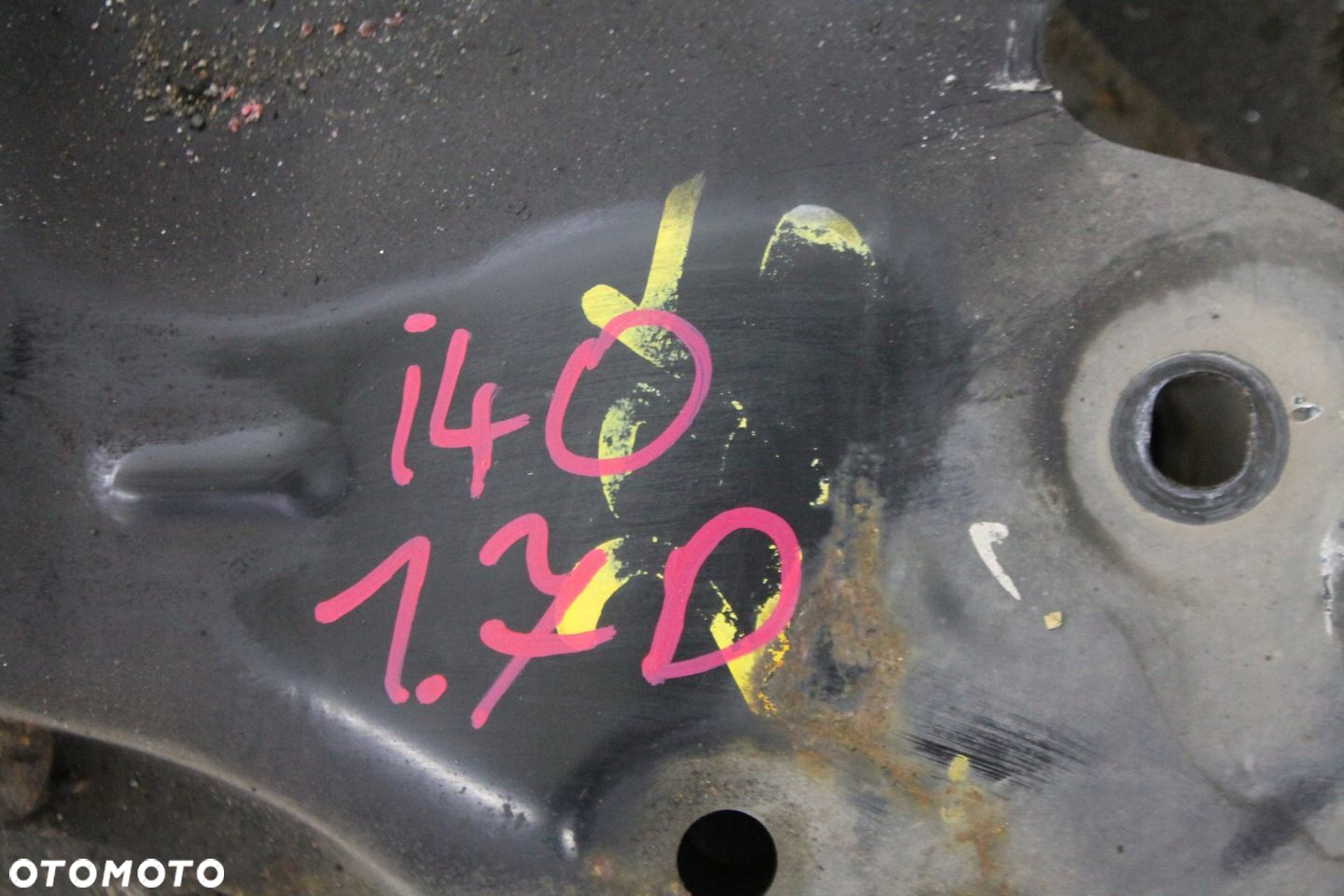 SANKI WÓZEK KOŁYSKA PRZÓD HYUNDAI I40 11-19 - 2