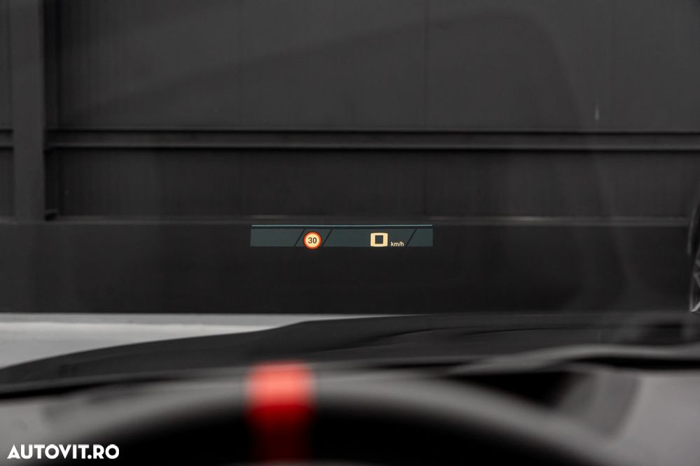 BMW M4 Competition AT - 8