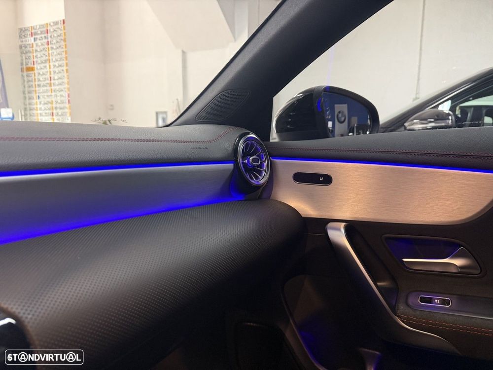 Mercedes-Benz CLA 180 d Shooting Brake AMG Line Aut. - 26