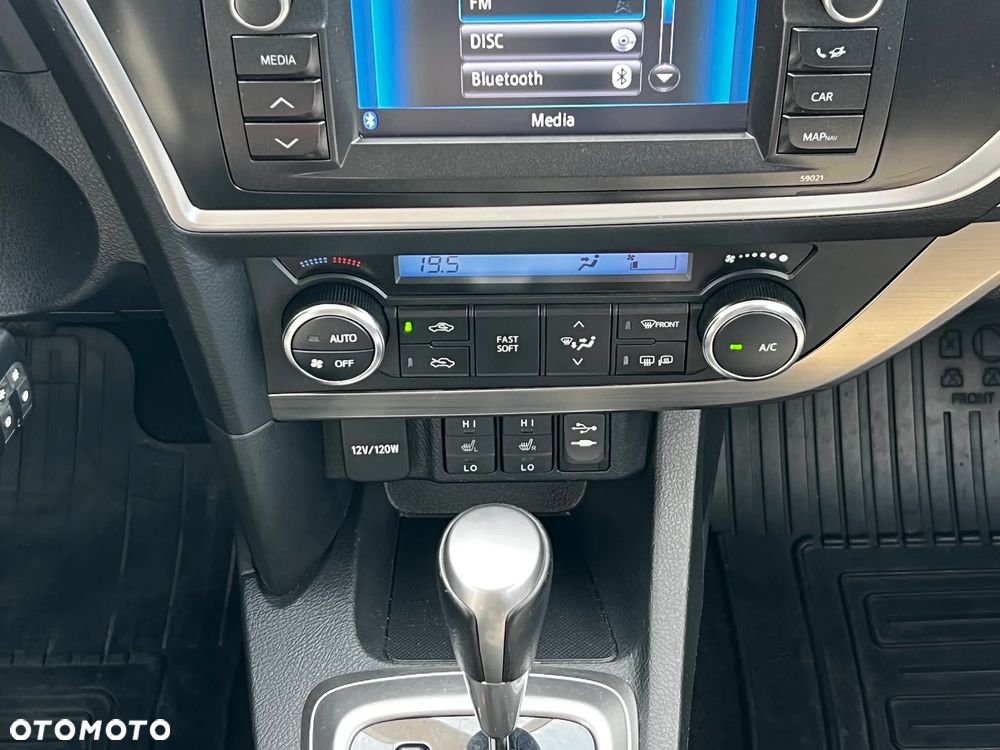 Toyota Auris - 24
