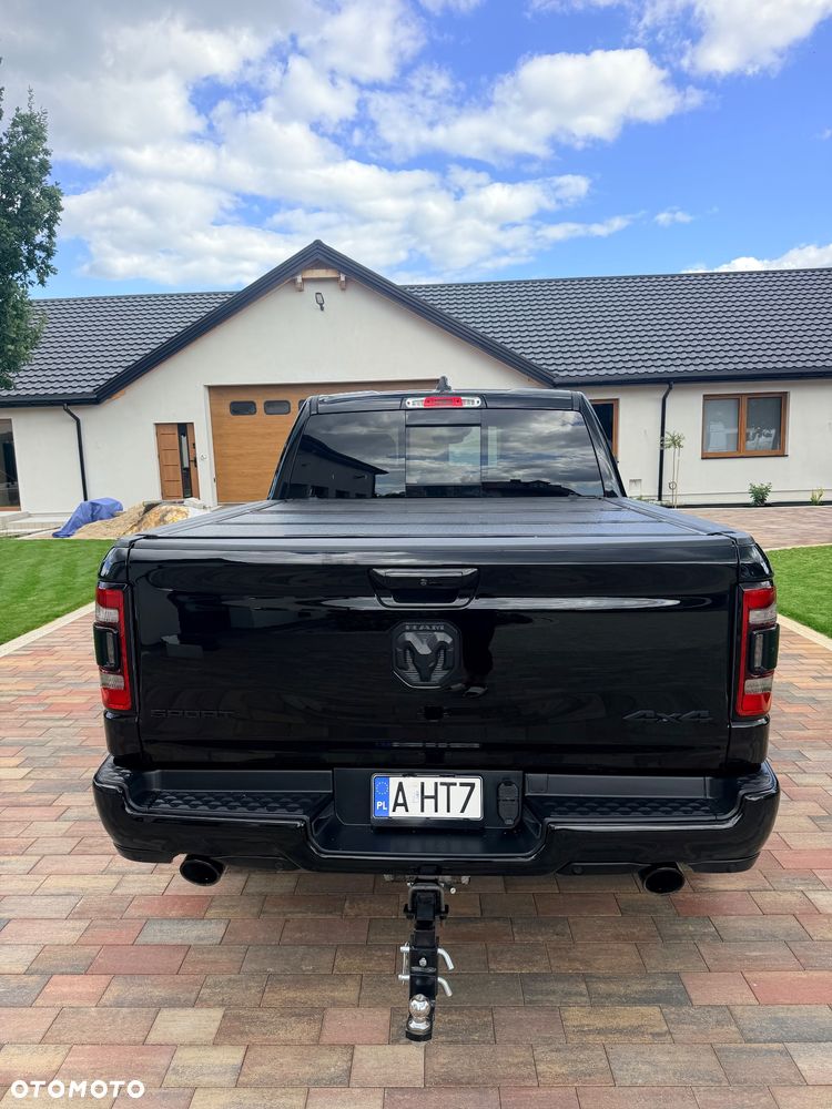 Dodge RAM 5.7 Crew Cab Longbed Laramie Sport - 5