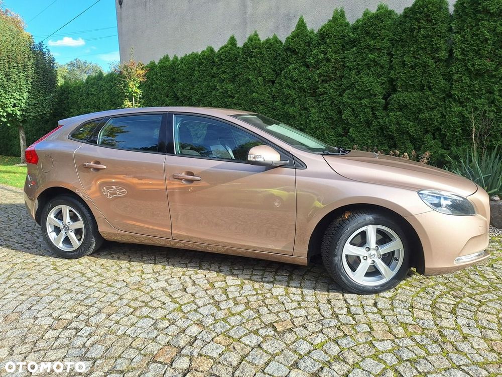 Volvo V40 T2 Kinetic - 35