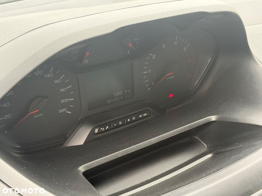 Peugeot Partner - 10