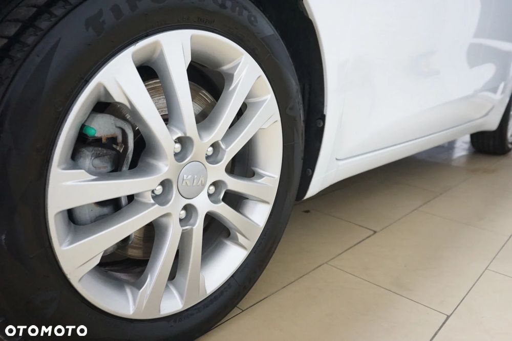 Kia Ceed 1.4 L - 7