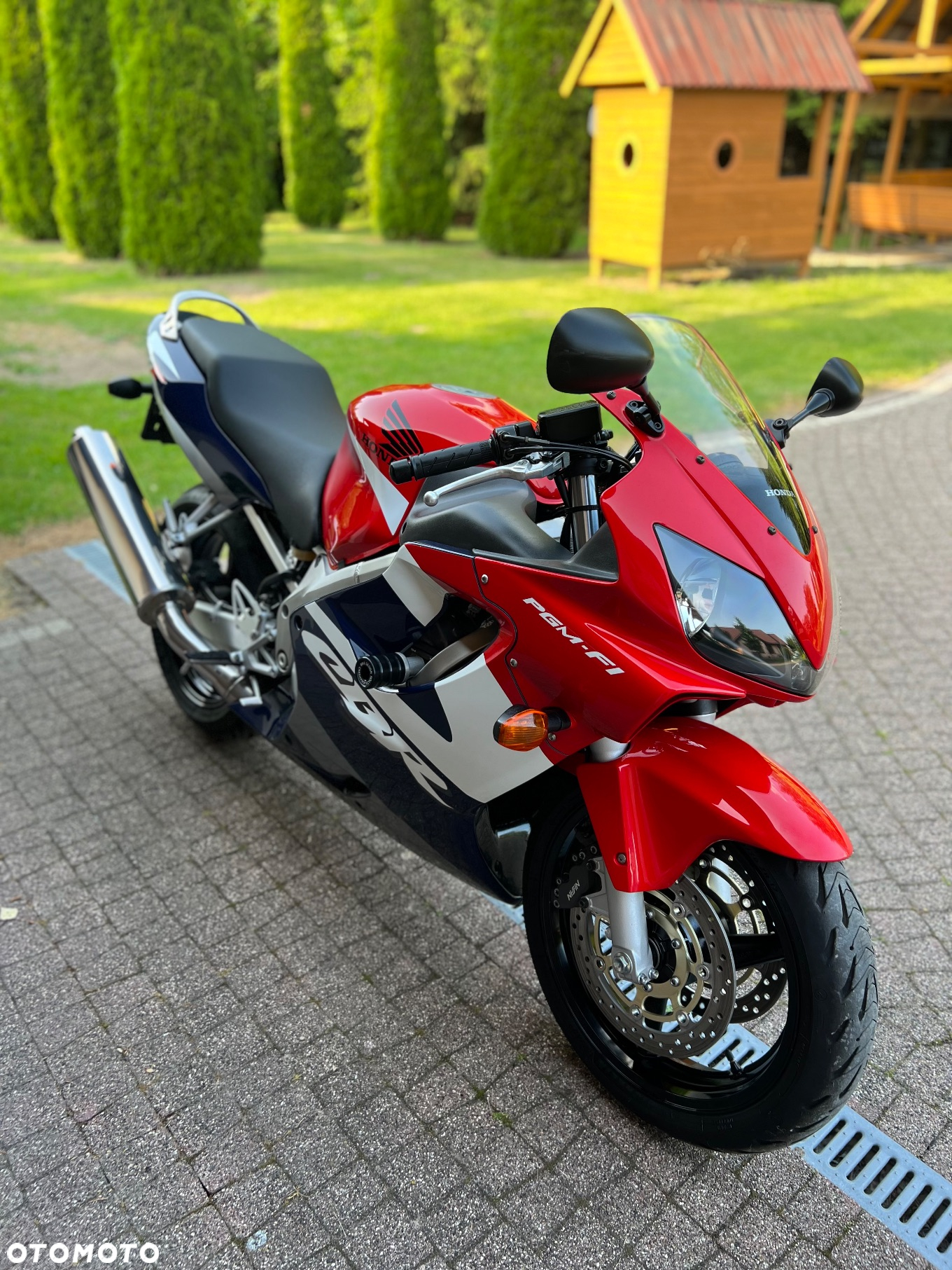 Honda CBR - 7