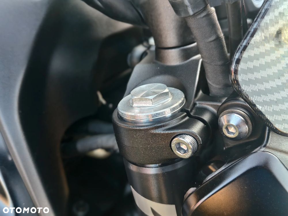 Yamaha MT - 32