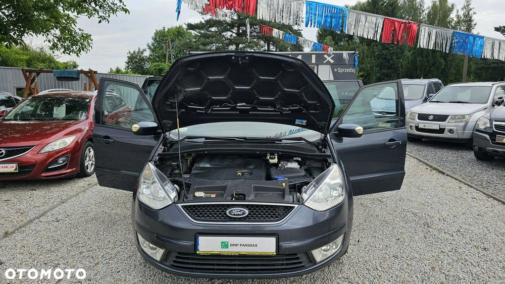 Ford Galaxy - 11