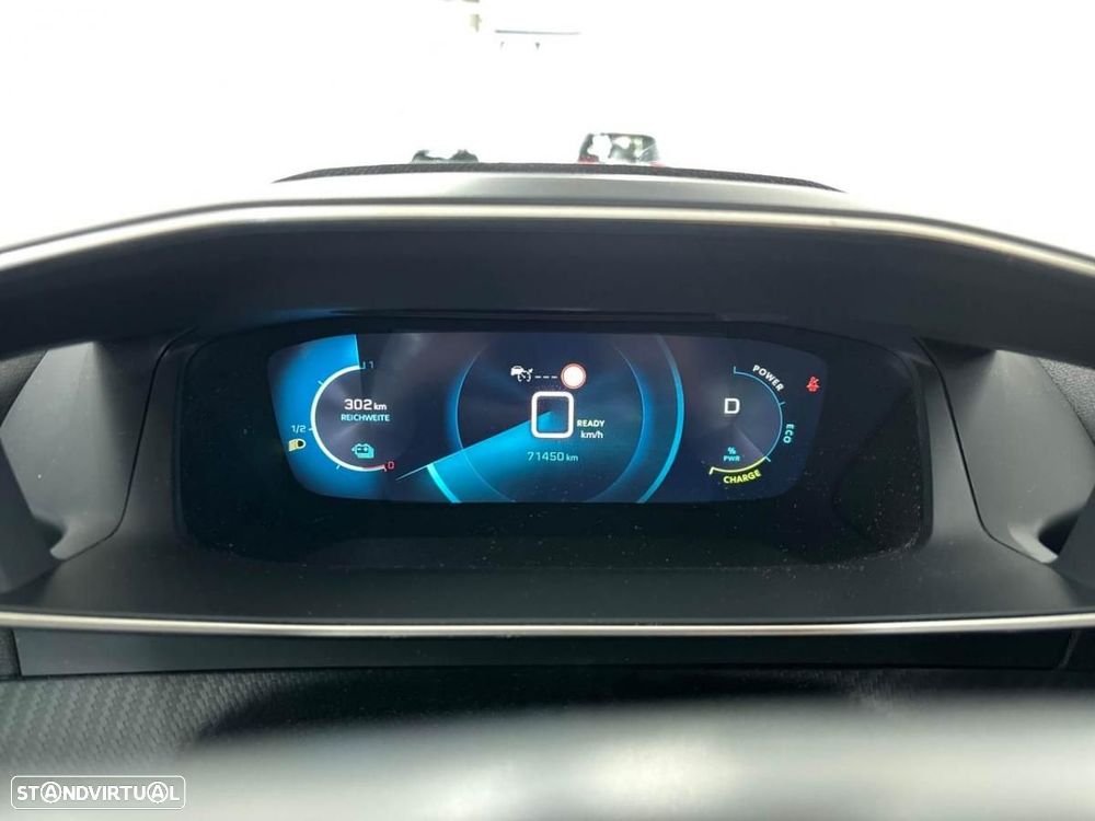 Peugeot e-2008 GT Pack - 9
