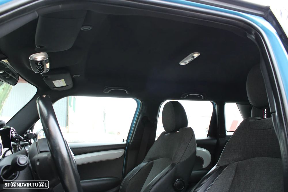 MINI 5 Portas Cooper D - 37