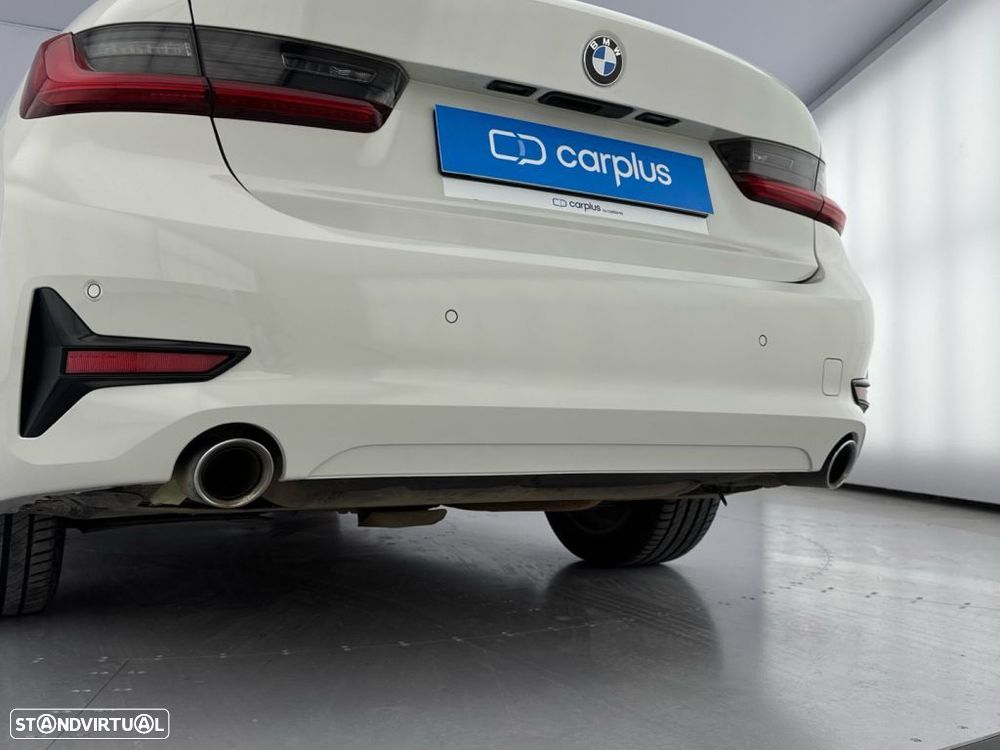 BMW 330 e Auto - 28