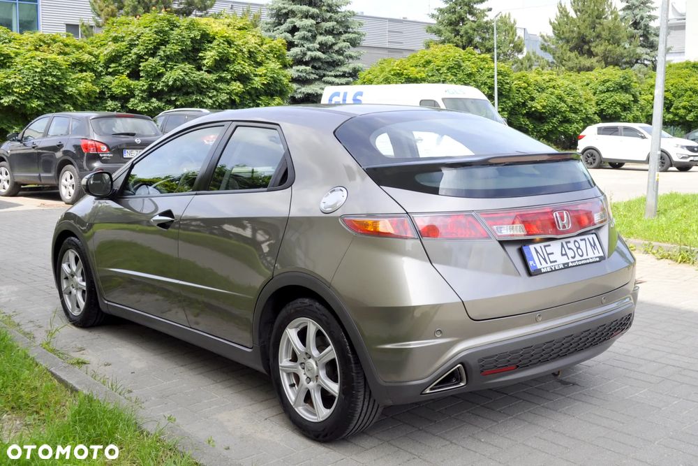 Honda Civic 1.8i-VTEC Comfort - 11