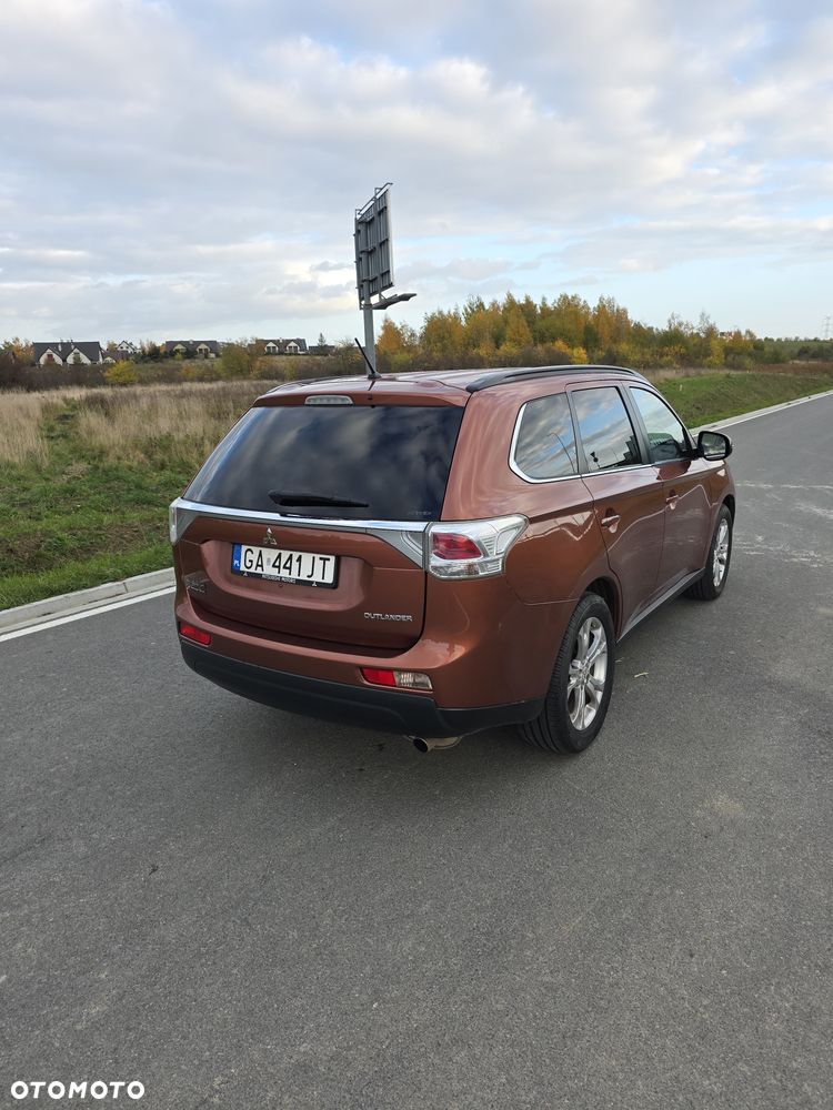 Mitsubishi Outlander 2013 photo 5