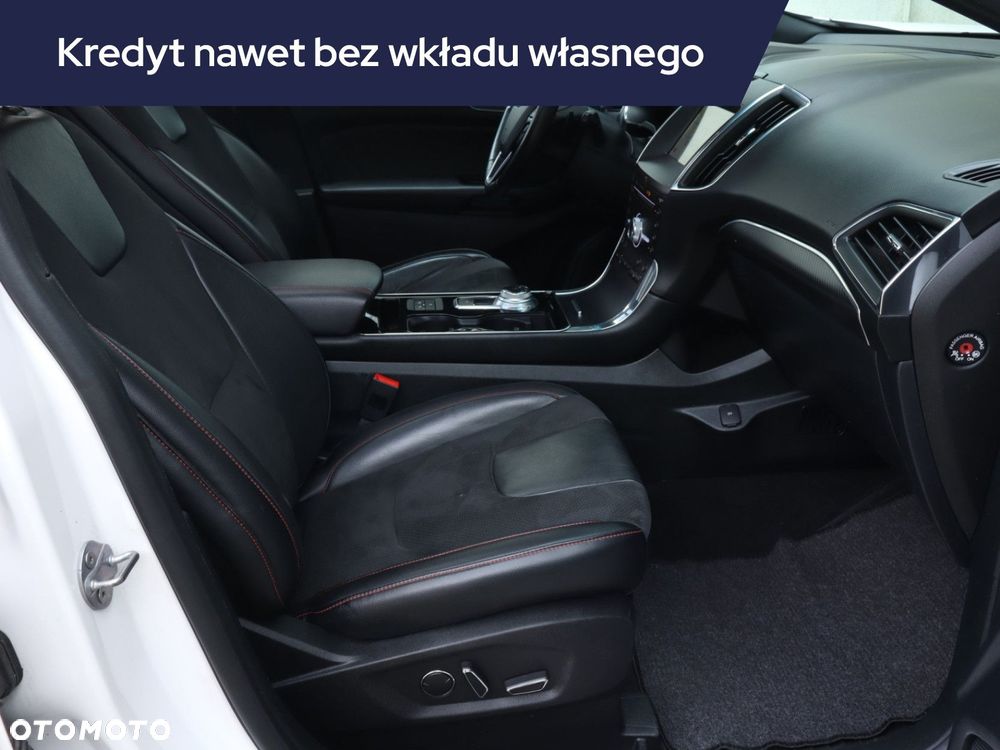 Ford Edge - 11