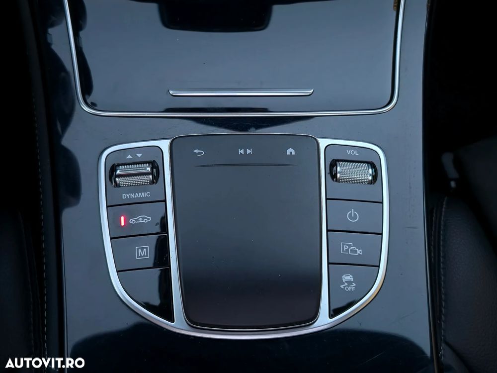 Mercedes-Benz GLC 300 e 4Matic 9G-TRONIC Edition AMG Line - 24