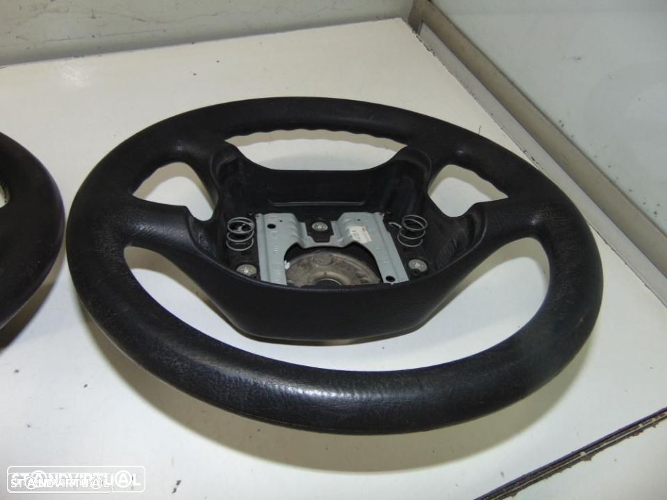 VW Golf IV volantes - 4