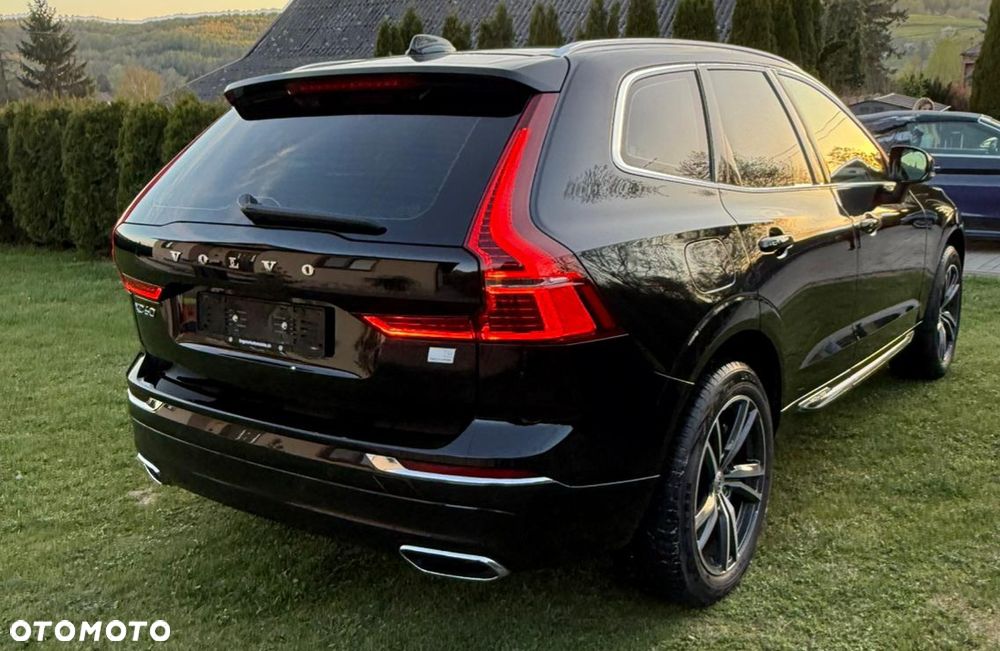 Volvo XC 60 T6 Plug-In Hybrid AWD Ultra Black Edition - 17