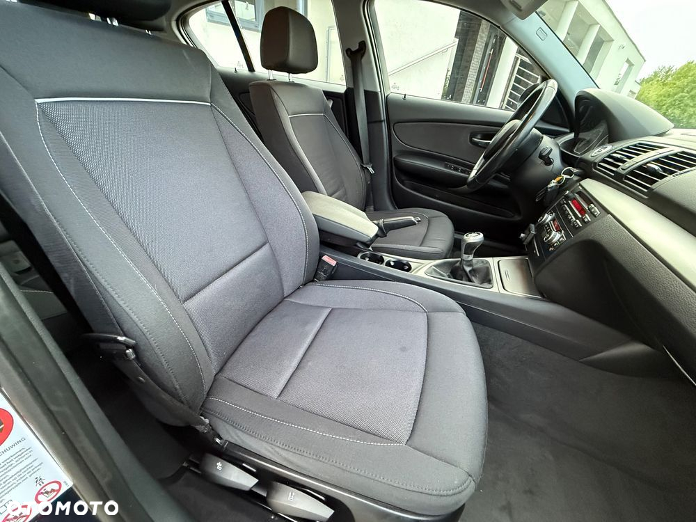 BMW Seria 1 - 22