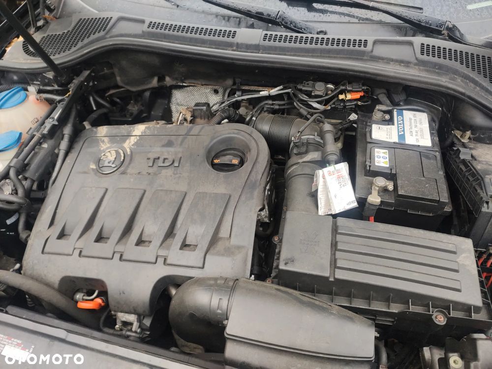 SKODA SUPERB II 2,0TDI SILNIK CFFB - 1