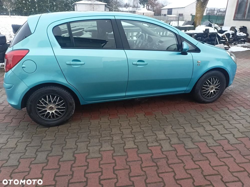 Opel Corsa 1.2 16V EcoFLEX Start-Stop 150 Jahre - 4