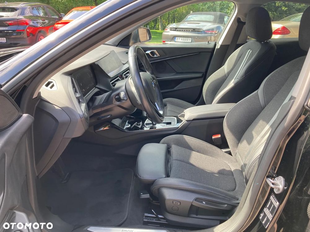 BMW Seria 2 220i Advantage sport - 12