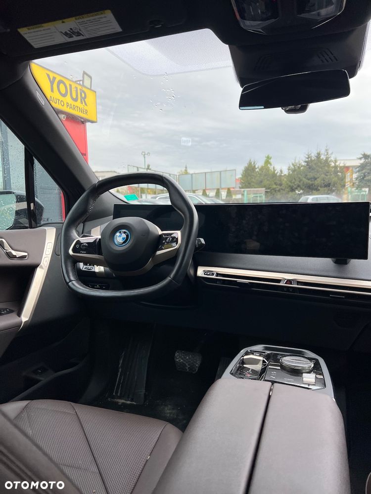 BMW iX xDrive50 - 23