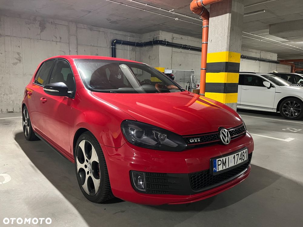 Volkswagen Golf 2.0 GTI - 2