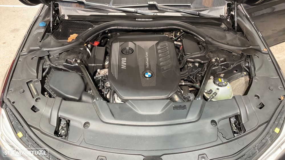 BMW 740 d xDrive Pack M - 17