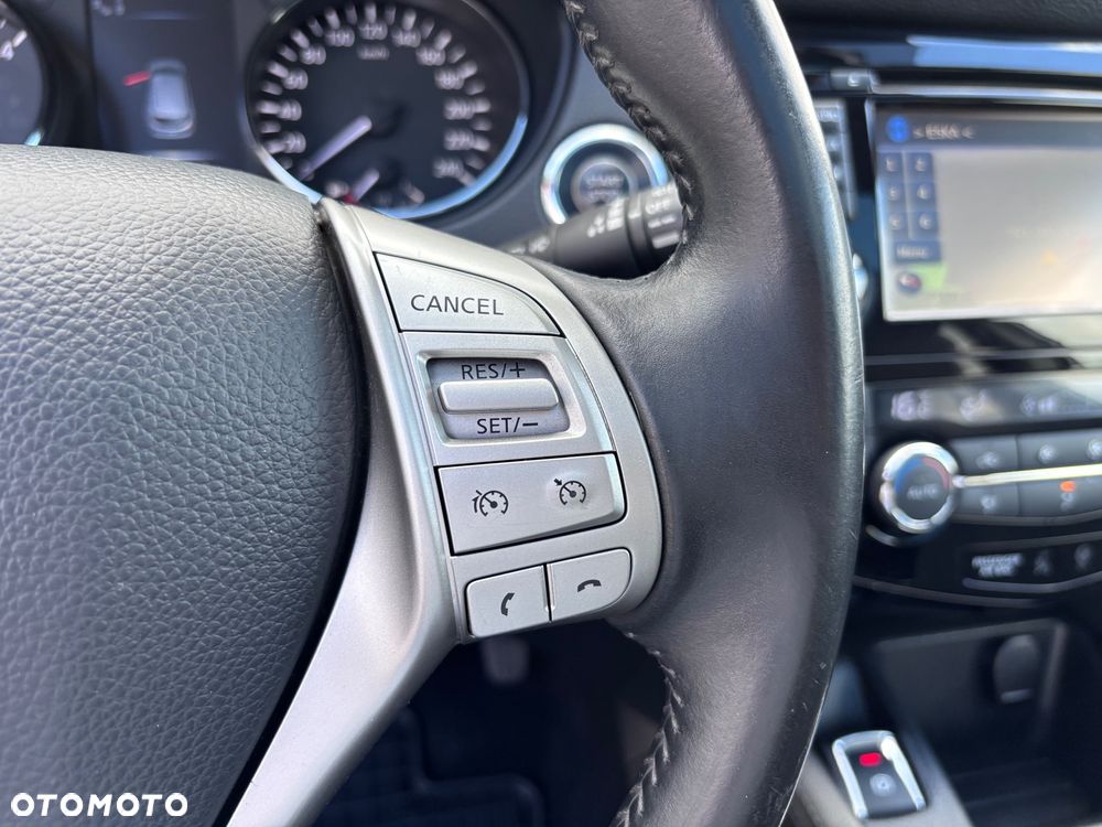Nissan Qashqai 1.6 DCi TEKNA - 19