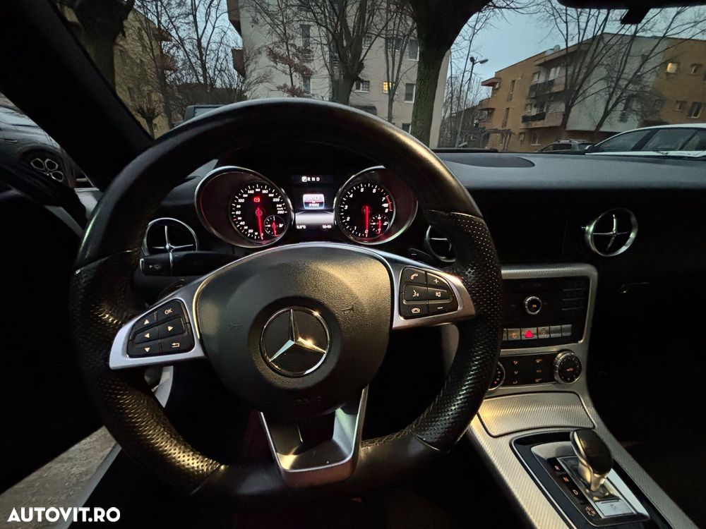 Mercedes-Benz SLC - 6