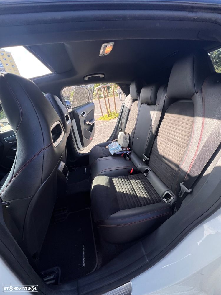 Mercedes-Benz CLA 220 d Shooting Brake AMG Line Aut. - 45