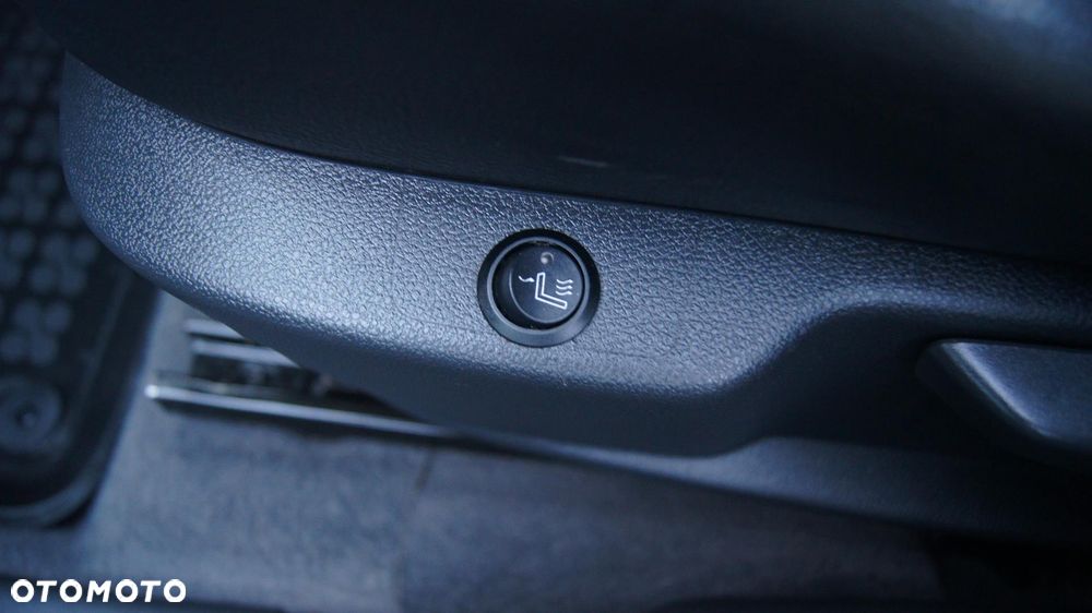 Peugeot 5008 2.0 HDi Allure 7os - 23