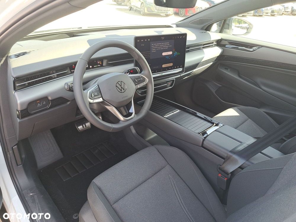 Volkswagen ID.7 59kWh Pure - 9