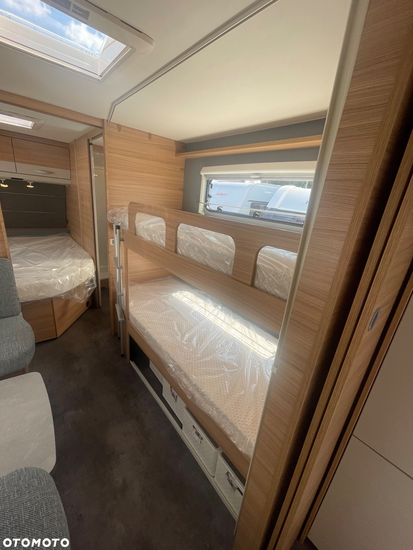 Dethleffs Camper 730 FKR - 10