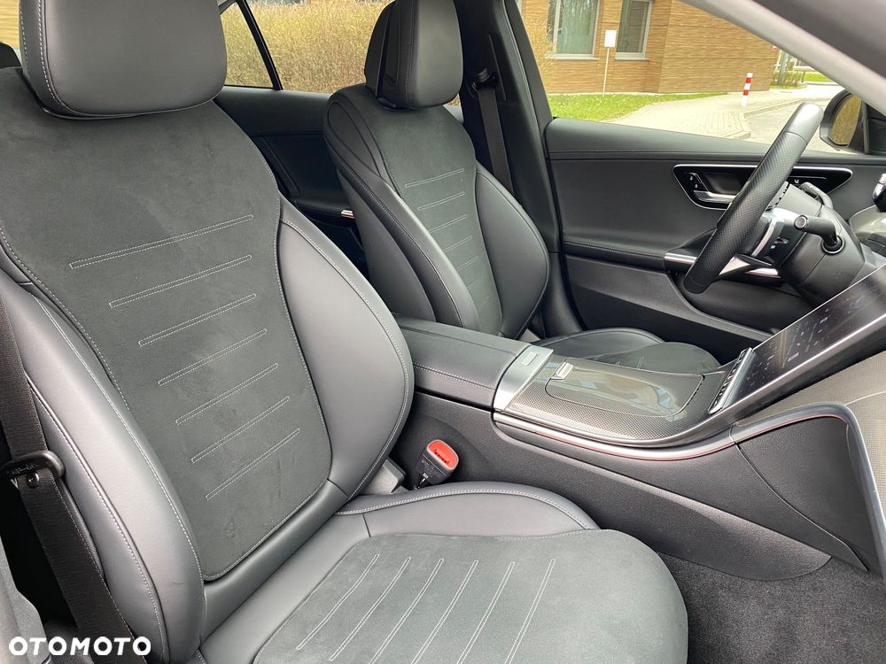 Mercedes-Benz Klasa C 200 d mHEV AMG - 26