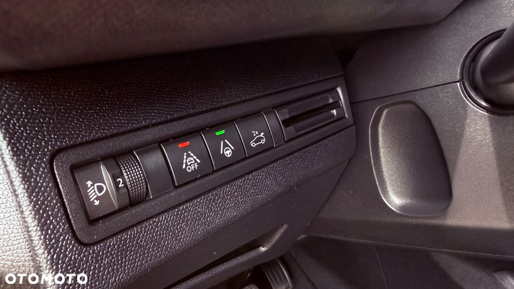 Peugeot 5008 1.5 BlueHDI Crossway S&S EAT8 - 36