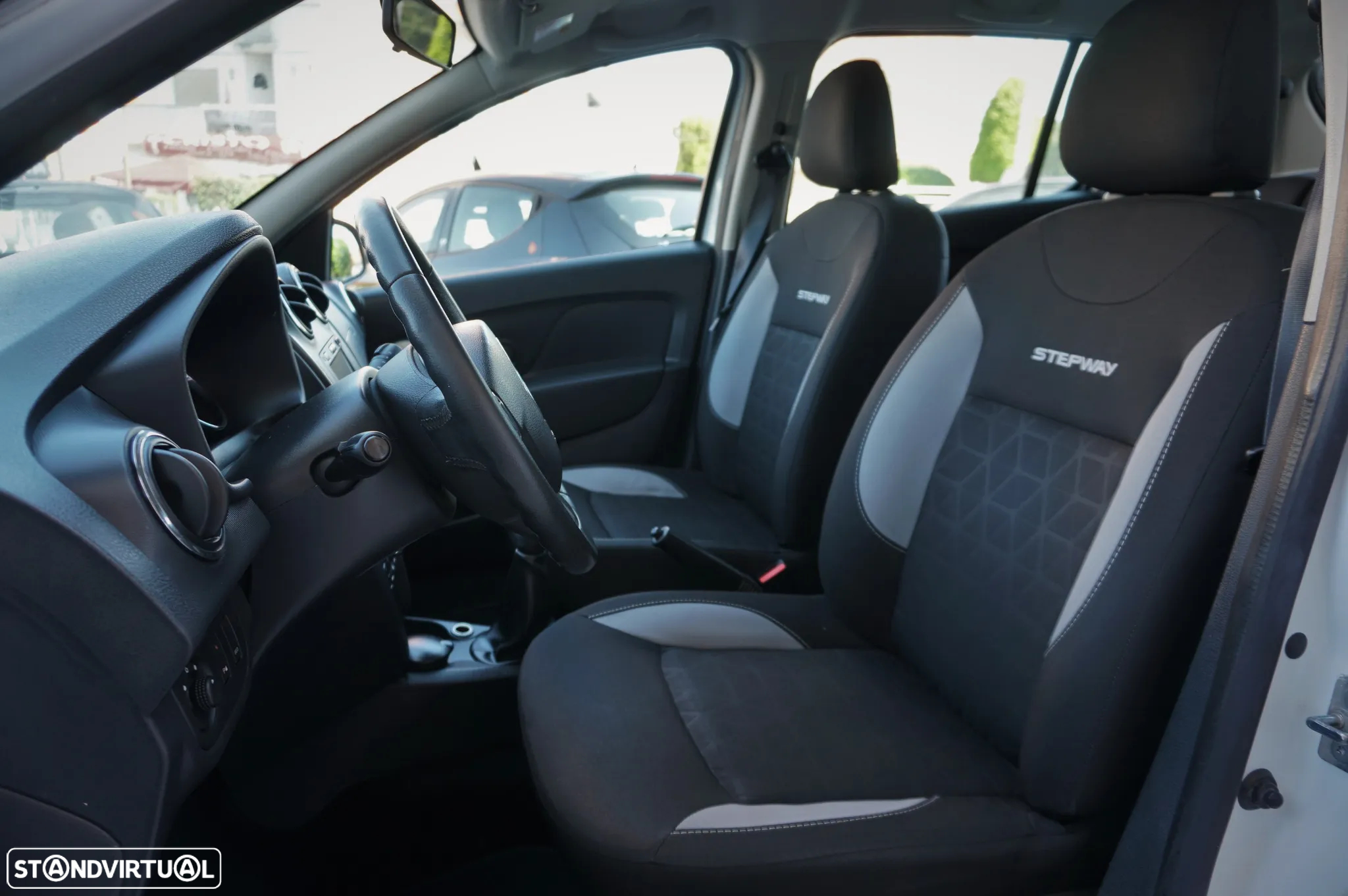 Dacia Sandero Stepway TCe 90 (S&S) Prestige - 10